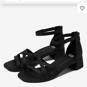 NWOT Eileen Fisher Leather Noni Block Heel Sandal
